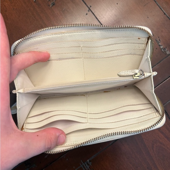 Coach Beige Monogram Wallet Used - Picture 3 of 4